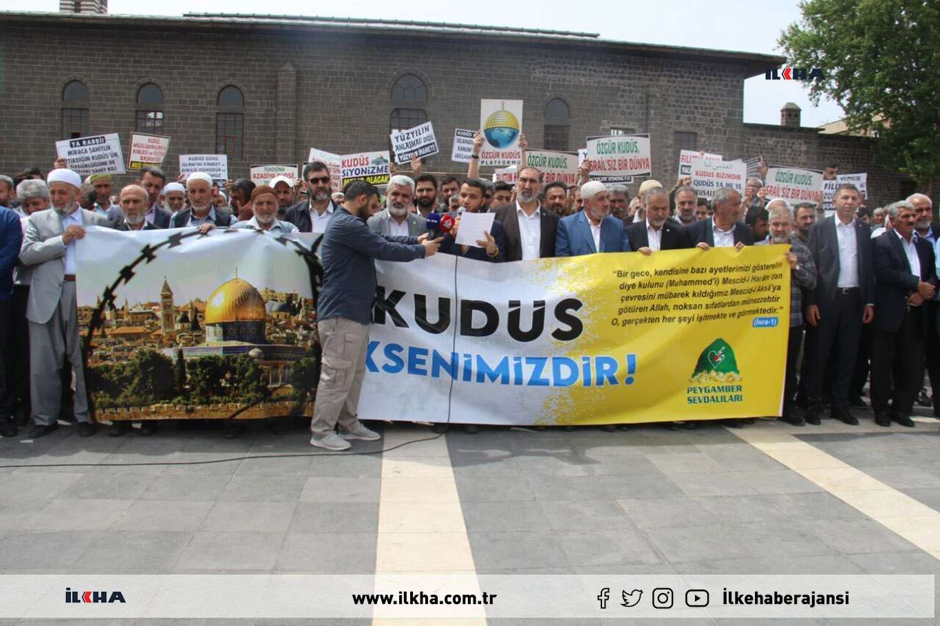Thousands protest in Turkey against israeli atrocities in Palestine